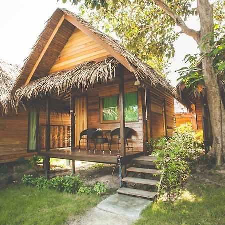 Bayview Sunset Hotel Koh Lipe Exterior photo